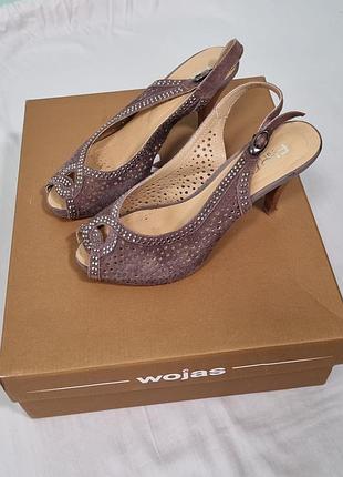 Босоніжки на підборах із блискітками