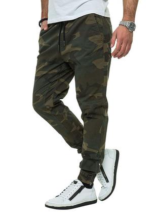 Мужские штаны джоггеры камуфляж jack&jones w32/l321 фото