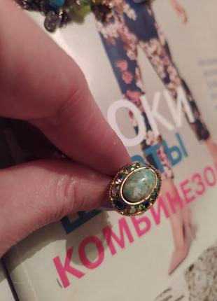 Винтажная кольцо с пекинским стеклом и кристаллами аб