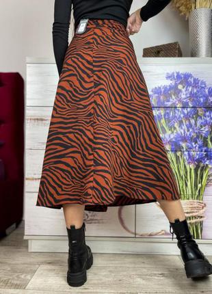 Юбка миди а -силуэта в тигровый принт  primark(размер 12)3 фото
