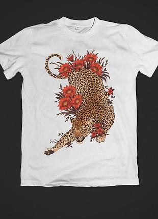 Футболка с печатью tiger