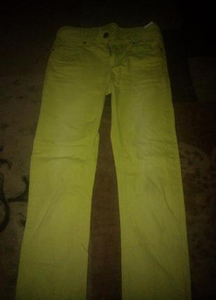 Яркие джинсы1 фото