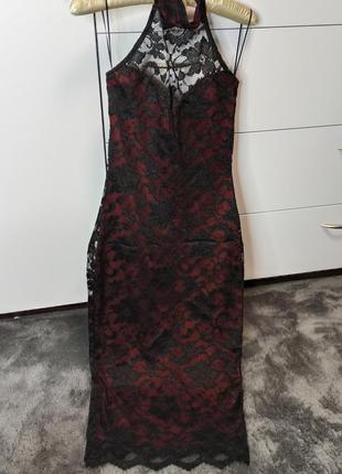 Эффектное кружевное платье с открытой спинкой boohoo.5 фото