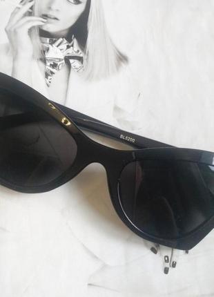 Солнцезащитные очки в стиле кошачий винтажные черный глянец1 фото