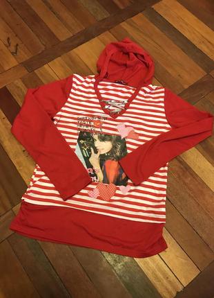 Кофточка с капюшоном в полосочку