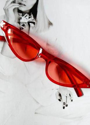Стильные очки солнцезащитные  маленький треугольник красный1 фото