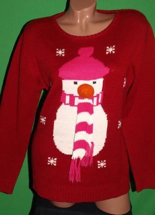 Красивый свитер (л замеры) снеговик с шарфом, превосходно смотрится.
