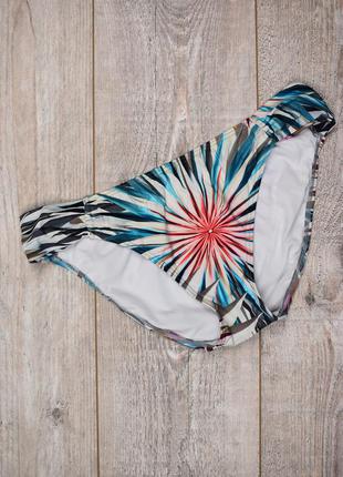 Дуже красивий яскравий низ від купальника moontide