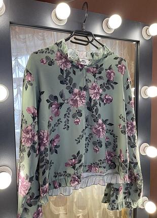 Рубашка в кольоровий принт