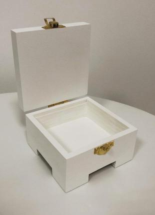 Коробочка скринька для кілець з дерева з написом love forever manific decor на весілля біла2 фото