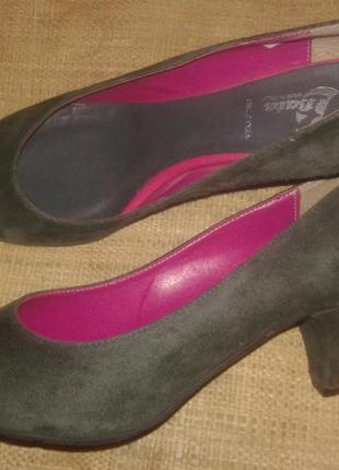 38-25 см замша нові bata made in italy