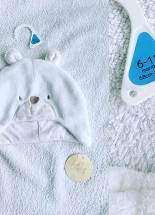 Белая шапка мишка 6-12 мес.