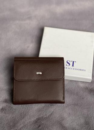 Шкіряний коричневий гаманець st 209