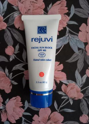 Солнцезащитный крем для лица с тоном facial sun block spf40 rejuvi 65g сша