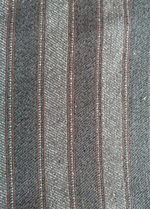 Ткань костюмная в полоску.