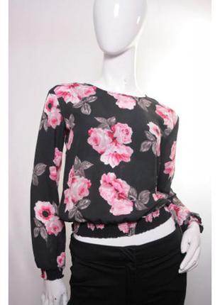 Черная легкая рубашка с объемными рукавами с большими цветами1 фото