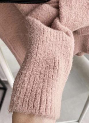 Персиковый мягкий свитер2 фото