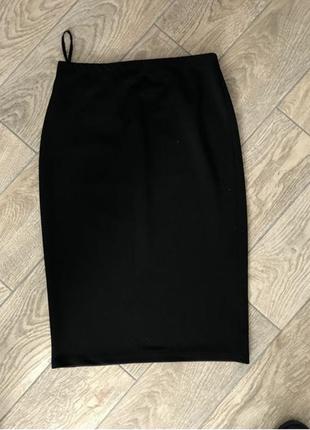 Спідниця міді