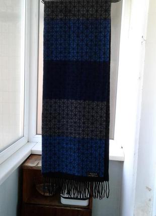 Шерстяной шарф в геометрический принт с бахромой   унисекс marja kurki финляндия2 фото
