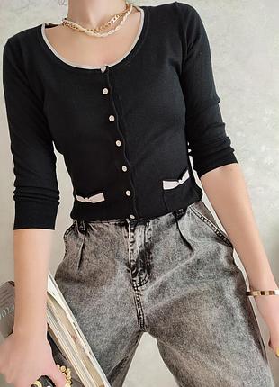 Крута базова чорна кофтинка на гудзиках від h&m