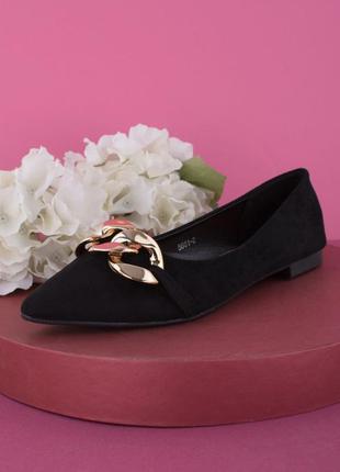 Стильные черные замшевые туфли лодочки балетки низкий ход без каблука с цепью цепочкой золотой
