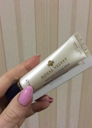 Підтягуючий крем крем для повік royal velvet 22815