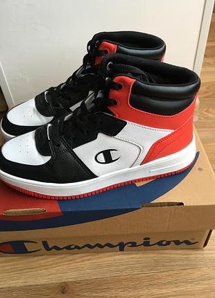 Оригинальные кроссовки champion