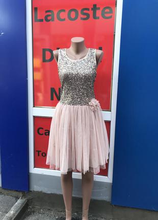 Нарядное платье