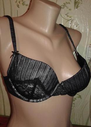 Красивійший фірмовий бюст з пушом 70-75 в