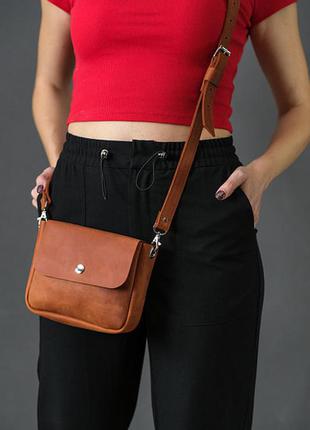 Кожаная сумочка кросс-боди коричневая, оттенок коньячный