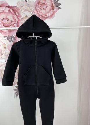 Комбінезон суцільний на флісі з капюшоном та кишенями