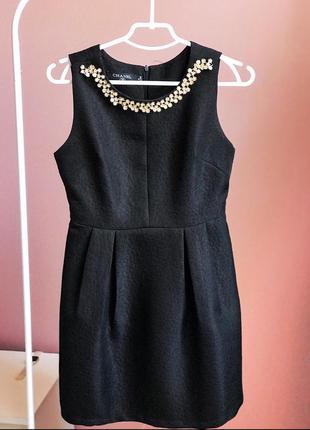 Чёрное платье