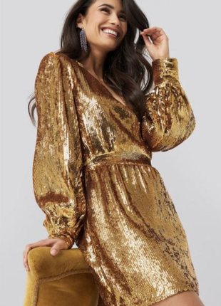 Вечернее платье на запах в пайетки пайетках блестящее яркое золотое