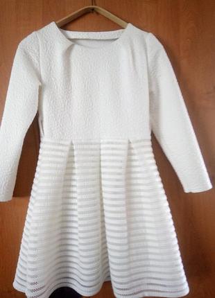 Платье праздничное, нарядное