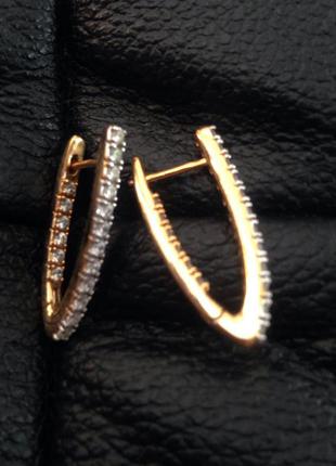 Красиві сережки з мед.золота.