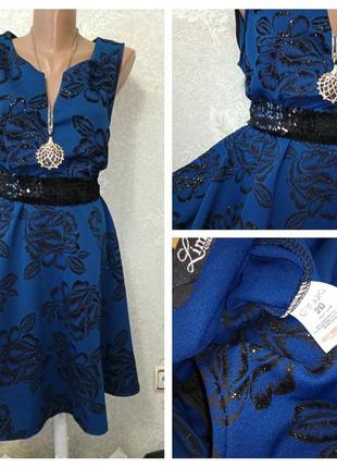 На шикарні форми розкішне ошатне яскраве плотненькое стрейчевое сукню з фактурними квітами4 фото