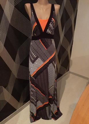 Очень красивое вискозное платье