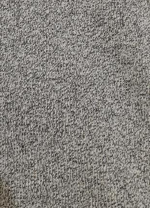 Подовжена футболка