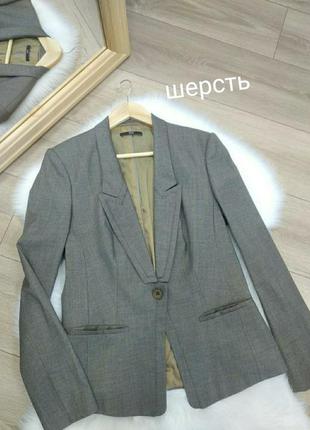Boss шерстяний класичний короткий діловий офісний піджак жакет блейзер сіро - бежевого кольору s m hugo boss