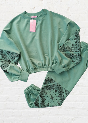 Красивый женский прогулочный костюм в спортивном стиле,оверсайз,oversize,качество отличное