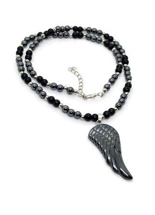 ⚫️⚪️ стильное колье-бусы с подвеской "крыло" натуральные камни агат и гематит