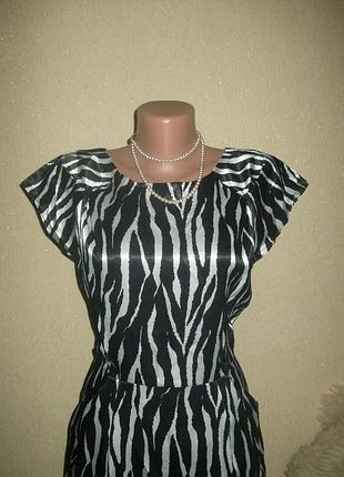 Стильне плаття з кишенями 5