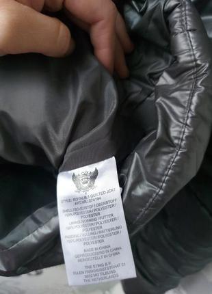 Серая серебристая блестящая зимняя куртка курточка с пропиткой6 фото
