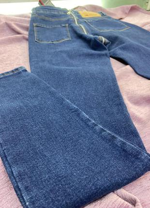 Джинси skinny