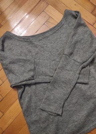 Кофта свитер со спущенными плечиками3 фото