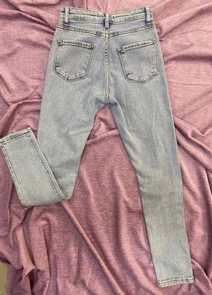 Джинсы skinny