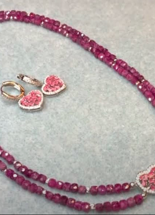 Дизайнерське кольє натуральний рубін стильні сережки циркони натуральні камені плаття блузка вечірньо