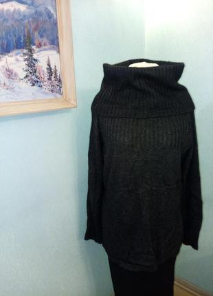 Свитер с хомутом