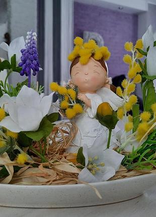 Інтер'єрна композиція.аксесуар для інтер'єру. квіткова аранжування. 'мімоза і мускарі'.