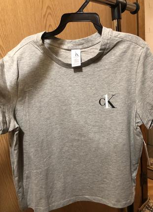 Базова сіра футболка K50K508749 calvin klein оригінал